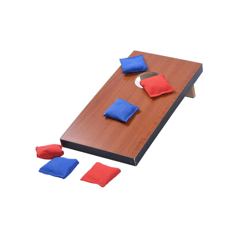 بازی پرتاب چوبی Cornhole